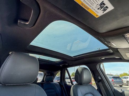 Used 2016 Mercedes-Benz GLC 300 4MATIC image 14