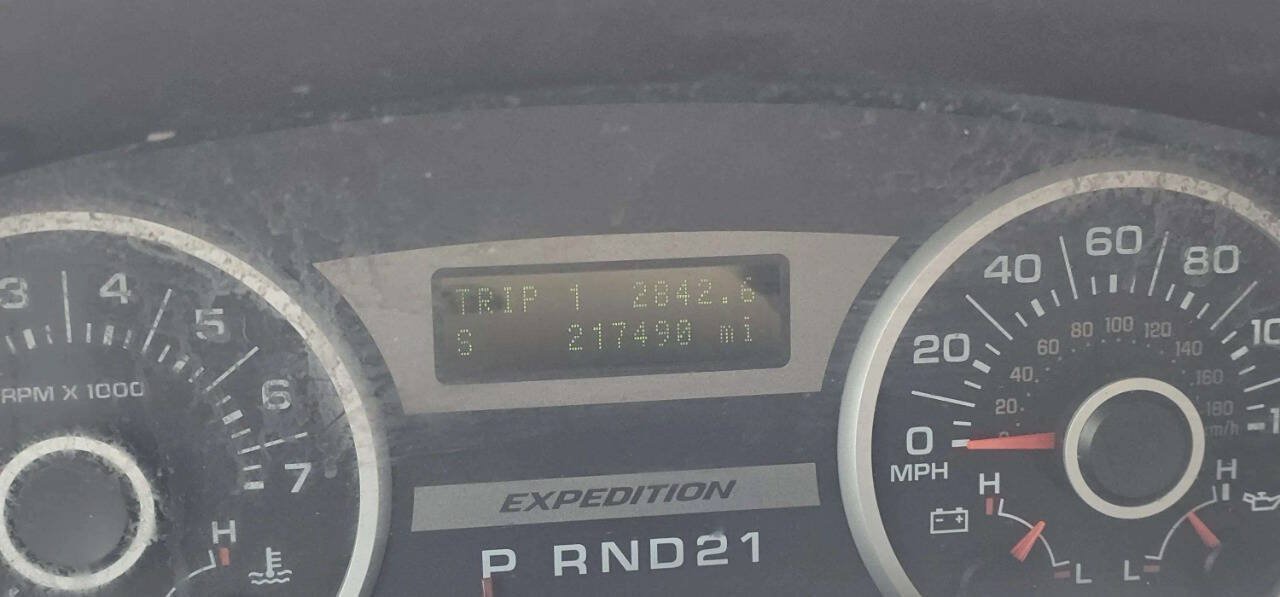 Used 2005 Ford Expedition Eddie Bauer RWD image 10