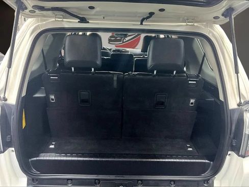 Used 2021 Toyota 4Runner SR5 Premium w/ Moonroof Package RWD image 26