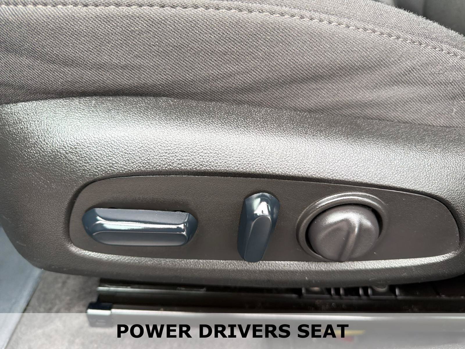 Used 2024 Chevrolet Malibu LT FWD image 14