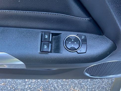 Used 2018 Ford Mustang GT Premium RWD image 18