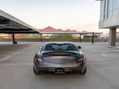 Used 2011 Mercedes-Benz SLS AMG Coupe image 25