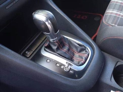 Used 2012 Volkswagen GTI PZEV image 15