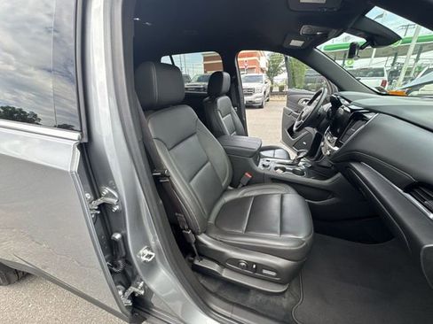Certified 2023 Chevrolet Traverse LT w/ LT Premium Package AWD/4WD image 28