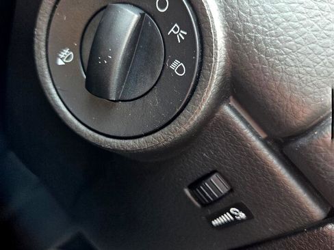 Used 2010 Ford Edge SEL image 23