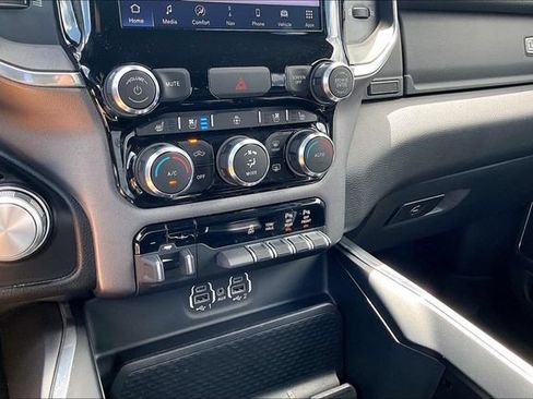 Used 2022 RAM 1500 Laramie w/ Sport Appearance Package AWD/4WD image 16