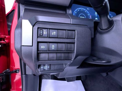 Used 2025 Toyota Tacoma TRD Off-Road AWD/4WD image 16
