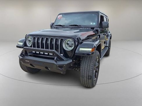 Used 2021 Jeep Wrangler Unlimited Sahara w/ Cold Weather Group AWD/4WD image 4