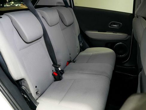 Used 2021 Honda HR-V EX image 18