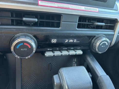 Used 2024 Toyota Tacoma TRD Sport image 25