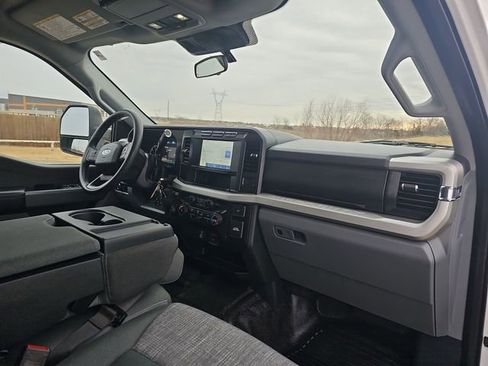 Used 2024 Ford F250 XLT w/ FX4 Off-Road Package image 28