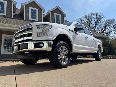 Used 2015 Ford F150 Lariat w/ Equipment Group 502A Luxury image 28