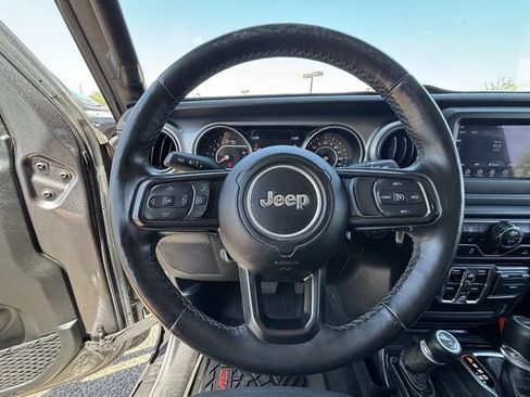 Used 2021 Jeep Gladiator Sport AWD/4WD image 27