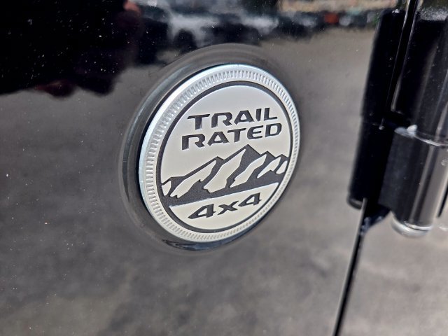 Used 2019 Jeep Wrangler Unlimited Sahara w/ Safety Group AWD/4WD image 18