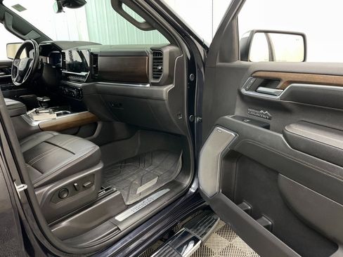 Certified 2024 Chevrolet Silverado 1500 High Country w/ High Country Premium Package image 43