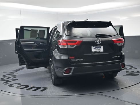 Used 2018 Toyota Highlander Limited Platinum w/ Protection Package #3 image 27