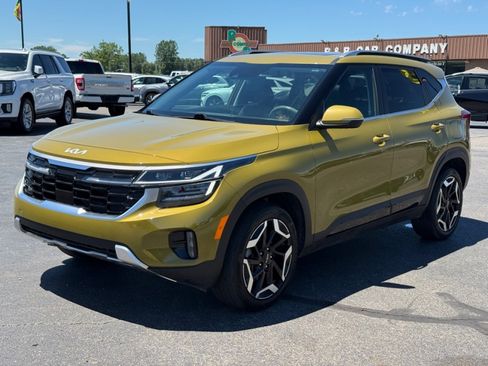 Used 2024 Kia Seltos SX w/ SX Sunroof Package AWD/4WD image 4