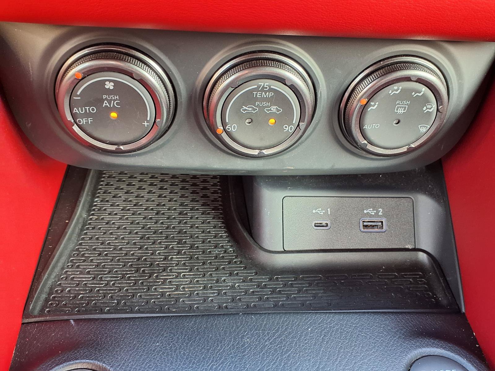 Used 2024 Nissan Z Performance w/ Floor Mat Package RWD image 6