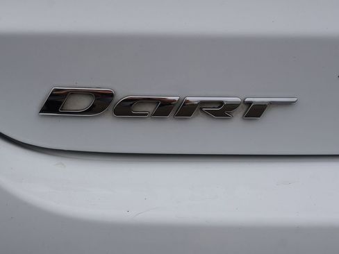 Used 2016 Dodge Dart SE image 6