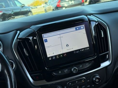 Used 2021 Chevrolet Traverse RS image 4