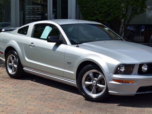 Used 2006 Ford Mustang GT Premium image 4