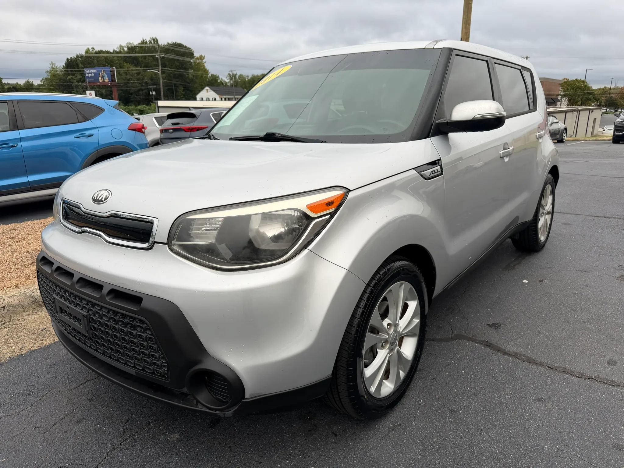 Used 2014 Kia Soul + FWD image 3