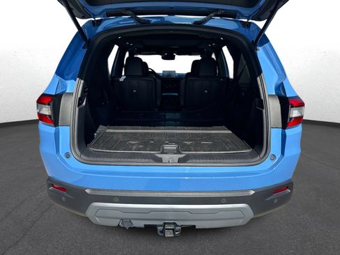 Used 2023 Honda Pilot TrailSport image 11