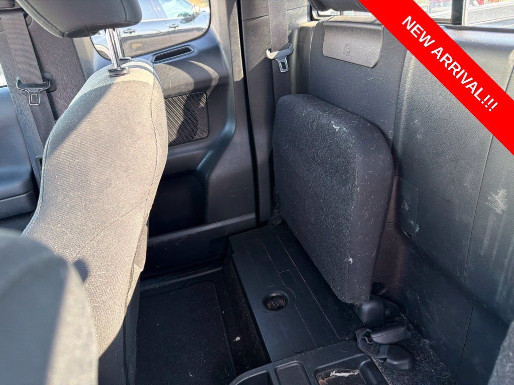 Used 2021 Toyota Tacoma TRD Off-Road w/ TRD Premium Off Road Package AWD/4WD image 8