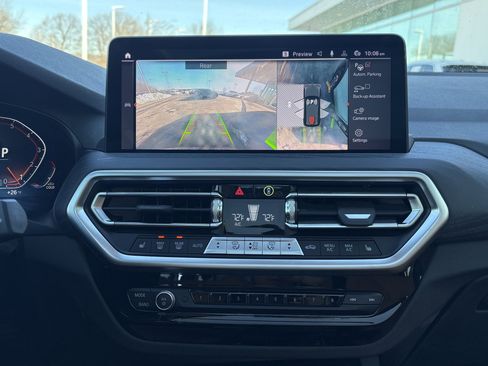 Used 2023 BMW X3 xDrive30i w/ Premium Package image 16