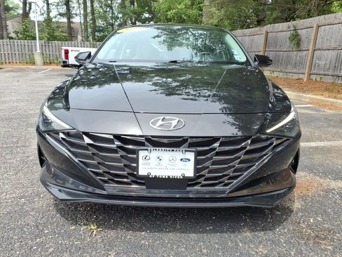 Used 2023 Hyundai Elantra Limited FWD image 6