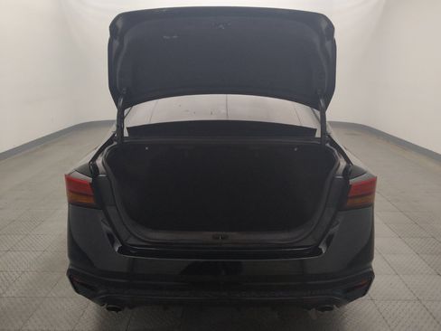 Used 2023 Nissan Altima 2.5 SV w/ SV Premium Package FWD image 29