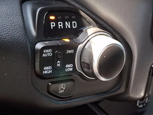 Used 2023 RAM 1500 Big Horn AWD/4WD image 25
