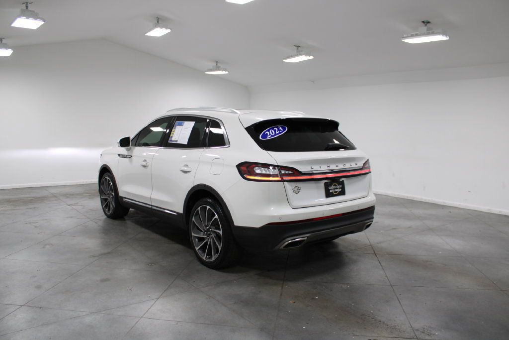Used 2023 Lincoln Nautilus Reserve w/ Equipment Group 201A FWD image 7