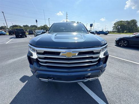 Used 2024 Chevrolet Silverado 1500 High Country w/ High Country Premium Package image 27