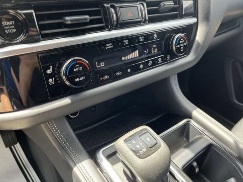 Used 2025 Nissan Pathfinder Platinum w/ Cargo Package FWD image 21