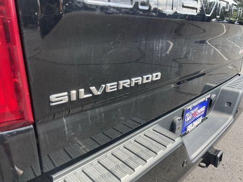 Used 2022 Chevrolet Silverado 1500 RST AWD/4WD image 30