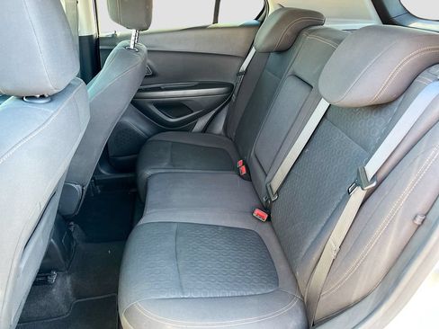Used 2022 Chevrolet Trax LS w/ Tint and Cruise Package FWD image 22
