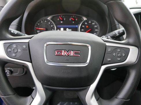Used 2023 GMC Terrain SLE w/ Driver Convenience Package image 17