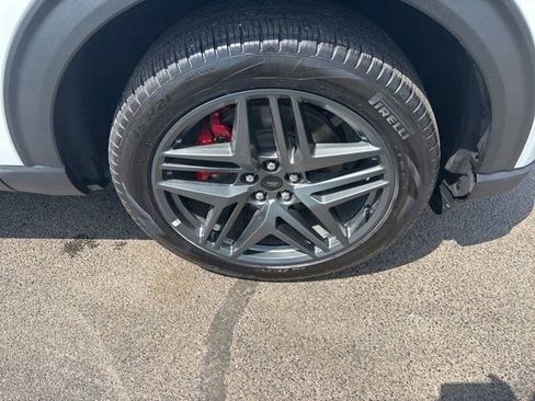 Used 2025 Ford Explorer ST-Line w/ ST-Line Street Pack AWD/4WD image 45