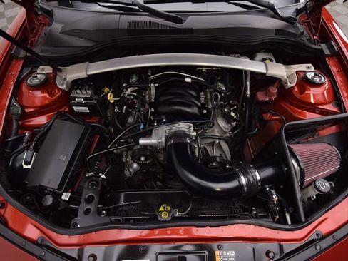 Used 2014 Chevrolet Camaro SS w/ SS Performance Package image 29
