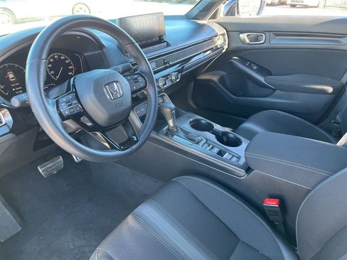 Used 2025 Honda Civic Sport image 19