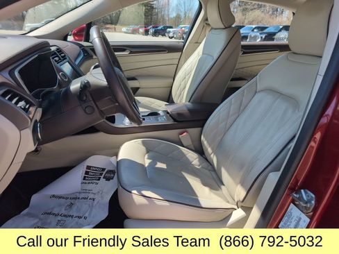 Used 2017 Ford Fusion Platinum image 9