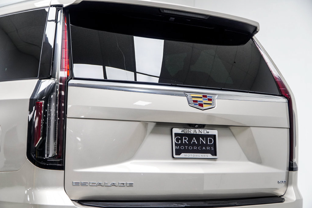 Used 2023 Cadillac Escalade ESV Premium Luxury w/ Touring Package AWD/4WD image 17