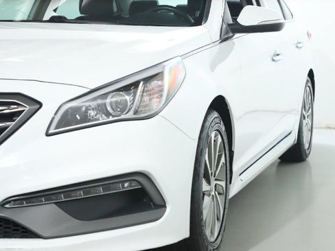 Used 2017 Hyundai Sonata Sport w/ Value Edition Package 02 FWD image 4