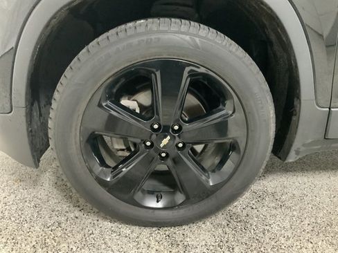 Used 2019 Chevrolet Trax Premier w/ Midnight Edition image 10
