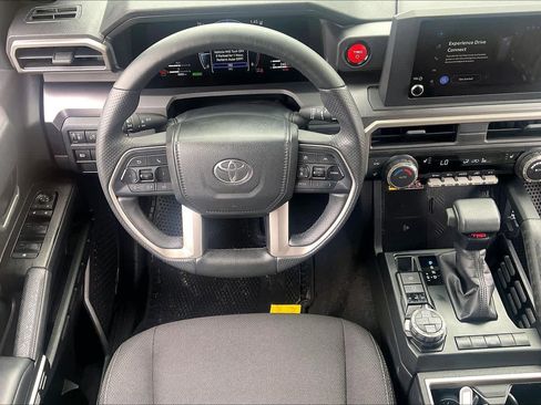 Used 2025 Toyota 4Runner TRD Off-Road image 5