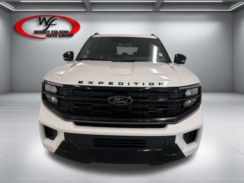 New 2026 Ford Expedition Max Platinum w/ Stealth Performance Package AWD/4WD image 2