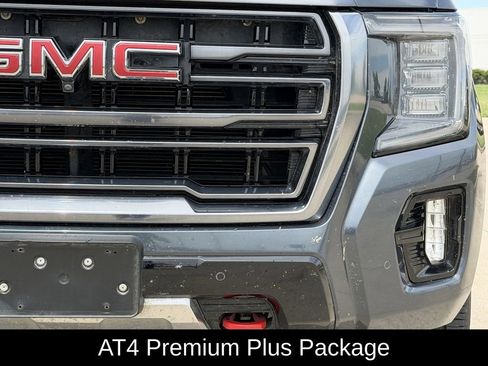 Used 2021 GMC Yukon XL AT4 w/ AT4 Premium Plus Package AWD/4WD image 4