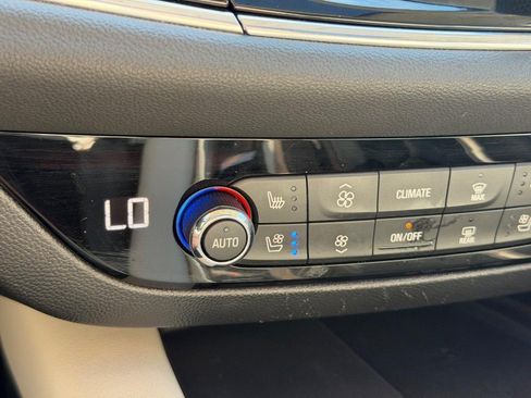 Used 2023 Buick Enclave Avenir w/ Avenir Technology Package AWD/4WD image 22