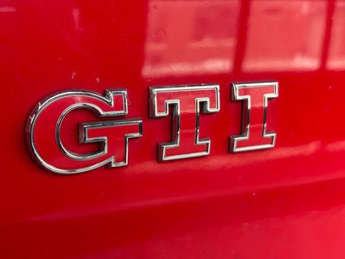 Used 2016 Volkswagen GTI SE w/ Lighting Package (SEL) FWD image 25